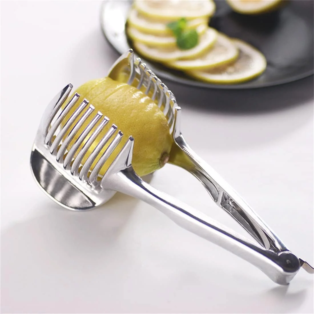 Dycica Stainless Steel Onion Holder Slicer Guide (detail 1)