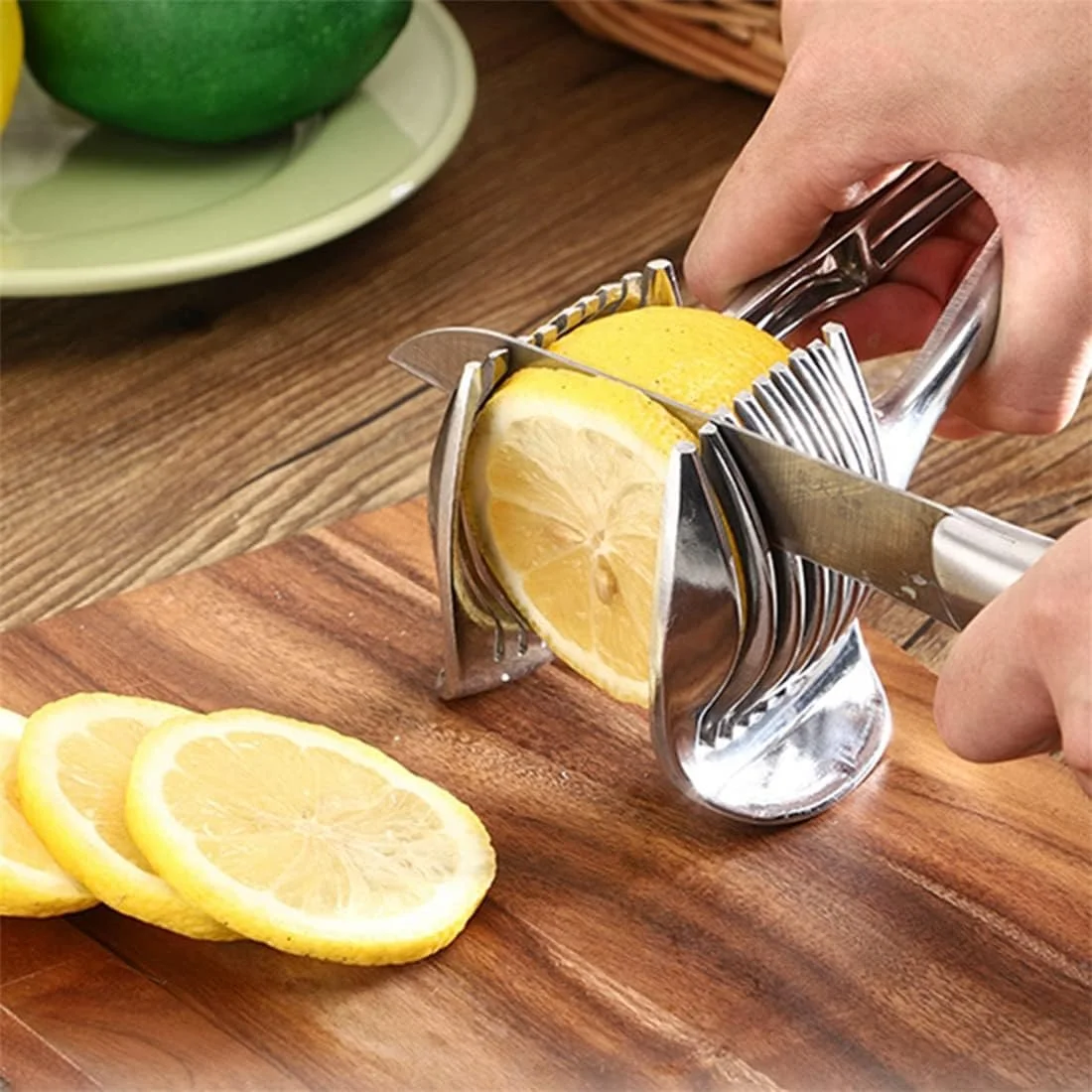 Dycica Stainless Steel Onion Holder Slicer Guide (detail 2)