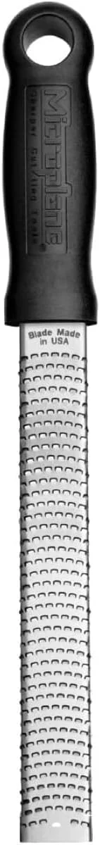 Microplane Classic Zester Grater (hero)
